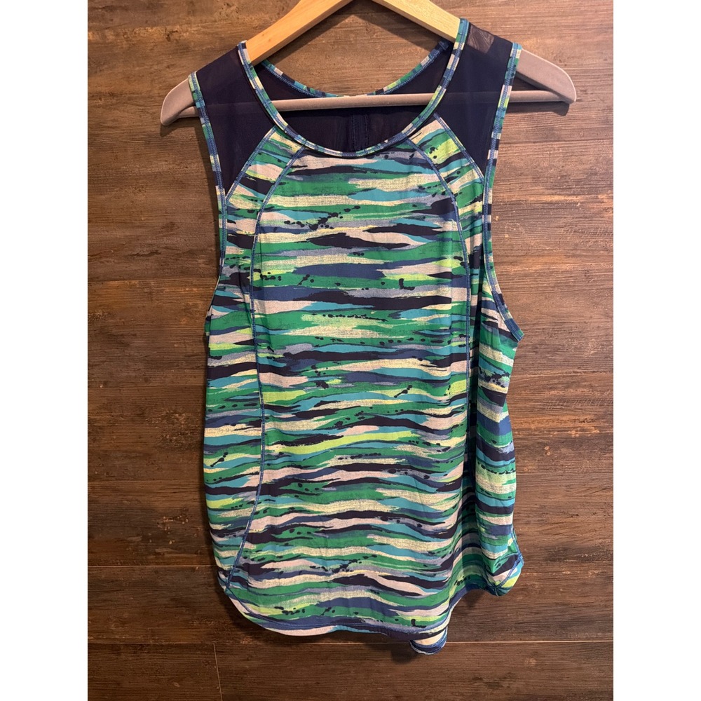 Lululemon Mesh Back Keyhole Active Tank Top Blue Green Wave Print Size 8